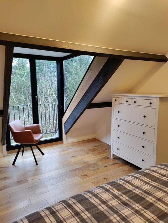 Chateau Brulant Somme-Leuze Extérieur photo